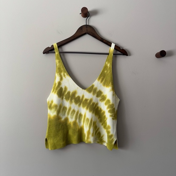 EUC FOREVER 21 GREEN TIE DYE CROPPED KNIT SWEATER TANK TOP SIZE MEDIUM - Picture 1 of 5